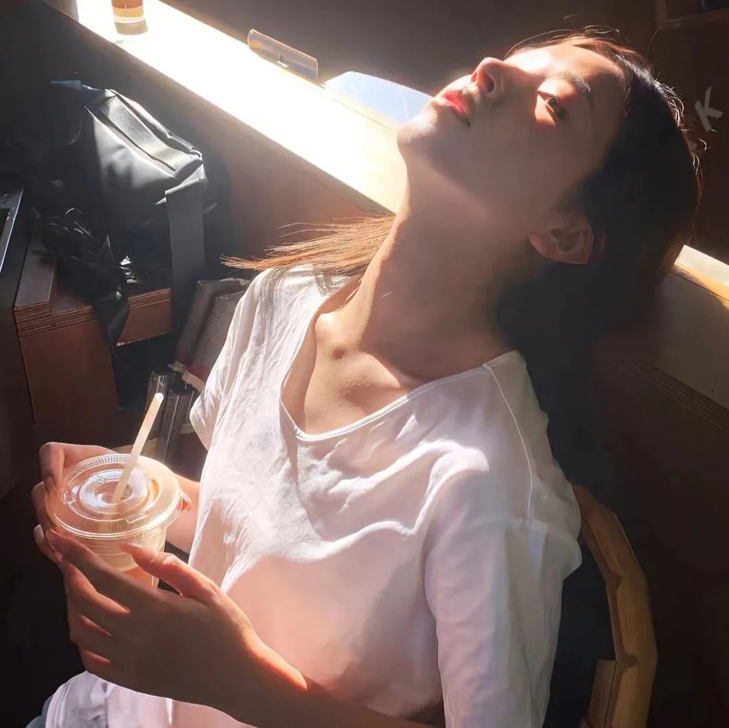 飞哥与小佛:超时空之谜